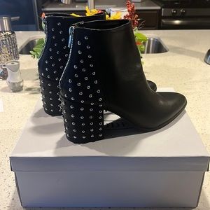Beautiful  studs brand new leather Steve Madden size 8 Ankle boots